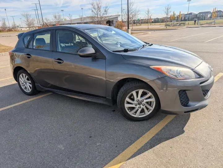 Mazda 3 Sport 2013 photo 3