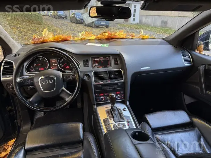 Audi Q7 2008 photo 5