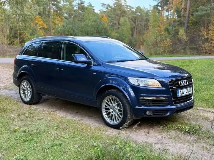 Audi Q7 2008 photo 2