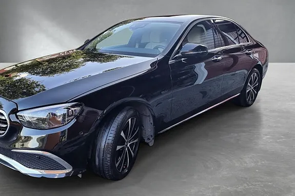 Mercedes-Benz E300 De 2021 photo 2