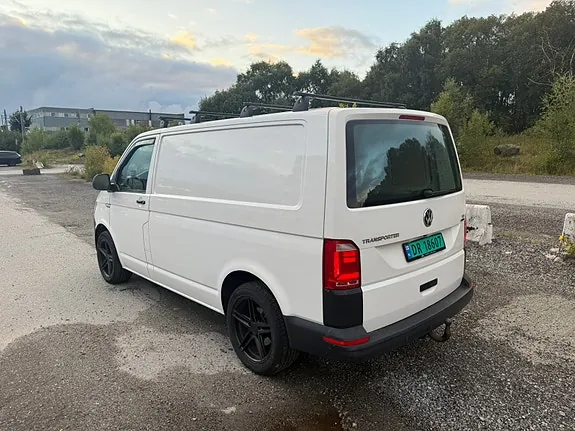 Volkswagen Transporter 2017 photo 2