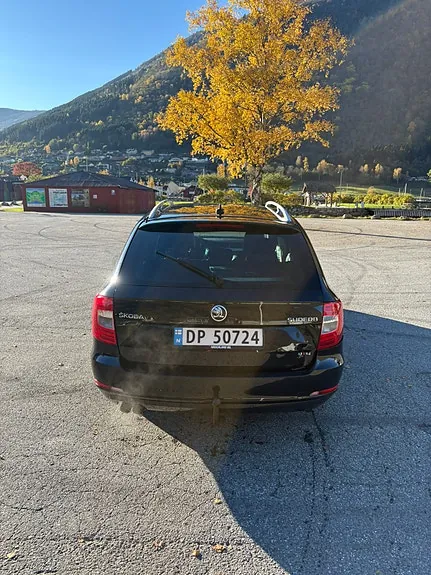 Skoda Superb 2014 photo 4
