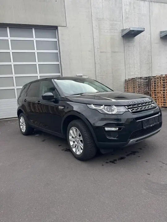Land Rover Discovery Sport 2016 photo 2