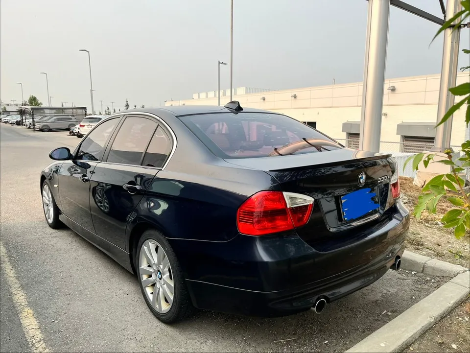 BMW 335Xi 2008 photo 4