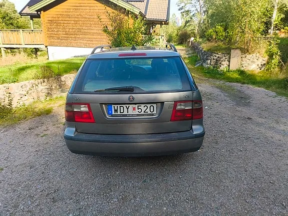 Saab 9-5 2005 photo 2