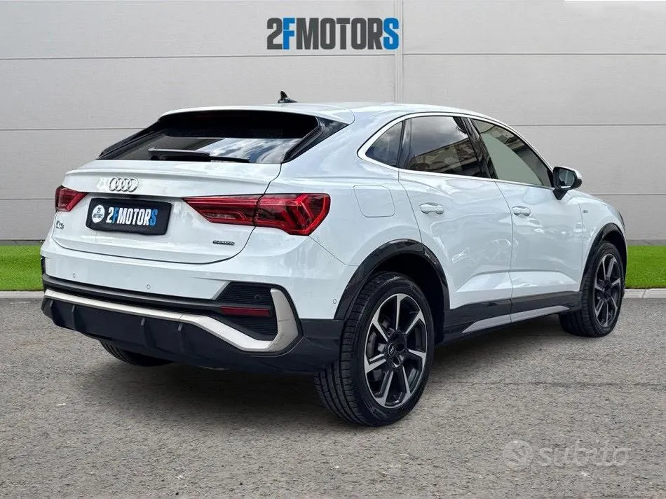 Audi Q3 2019 photo 5