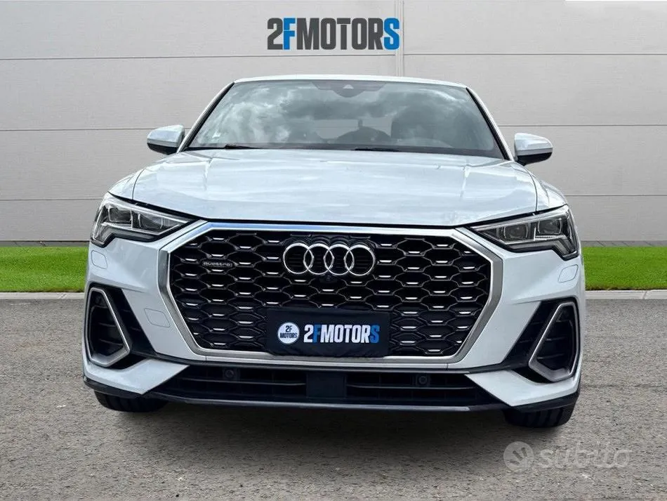 Audi Q3 2019 photo 2
