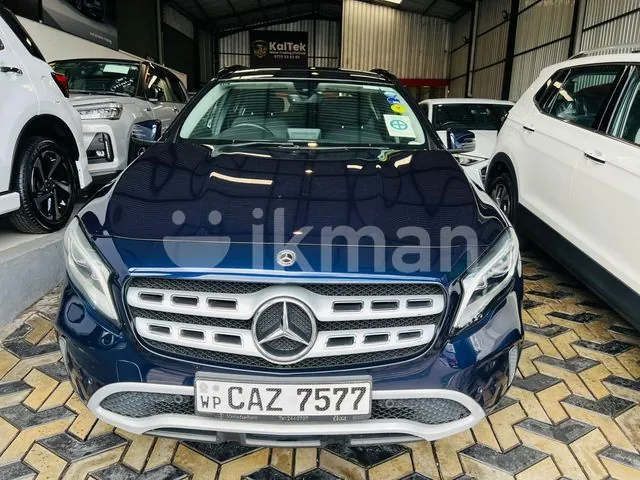 Mercedes-Benz Gla 180 2018 photo 2