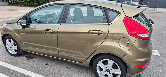 Ford Fiesta 2013 photo 3