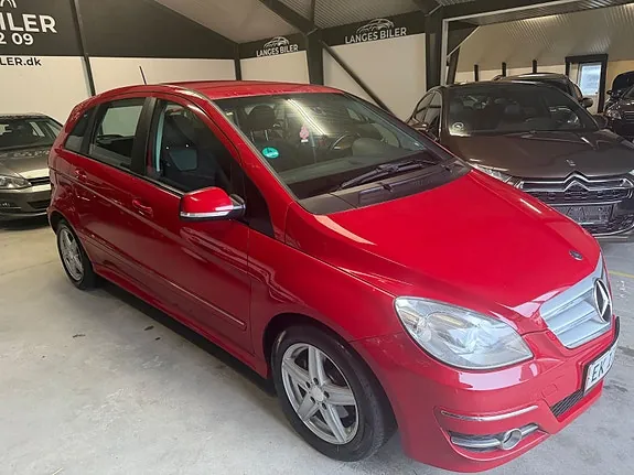Mercedes-Benz B200 2010 photo 3
