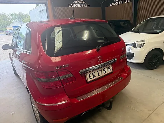 Mercedes-Benz B200 2010 photo 4