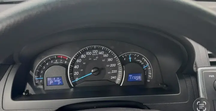Toyota Camry 2015 photo 2