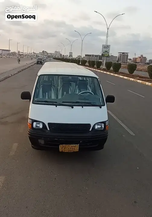 Toyota Hiace 2004 photo 2