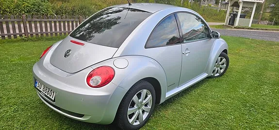 Volkswagen New Beetle 2009 photo 5
