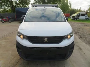 Peugeot Partner 2021 photo 2