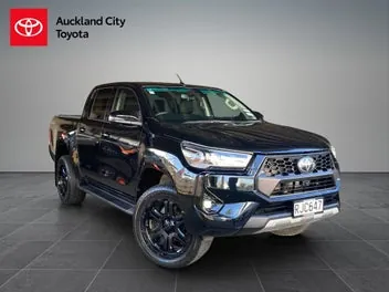 Toyota Hilux 2024 photo 2