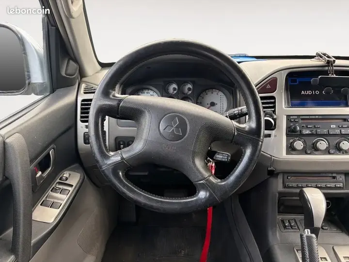Mitsubishi Pajero 2004 photo 5