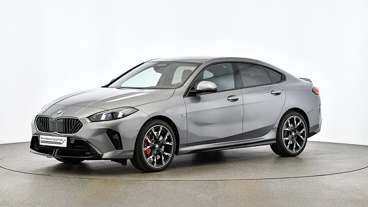 BMW 2 Series 2025 photo 3
