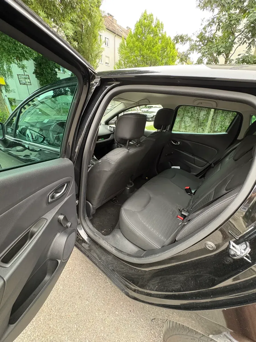 Renault Clio 2017 photo 2