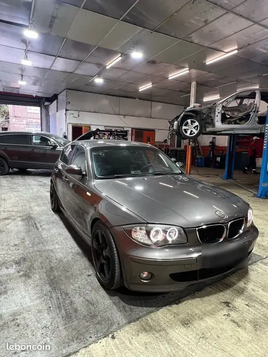 BMW 1 Series 2007 photo 2