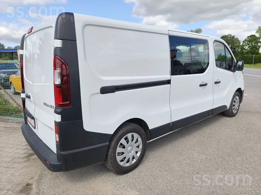 Renault Trafic 2016 photo 4