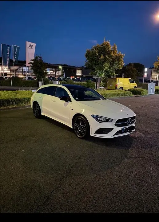 Mercedes-Benz Cla 250 E