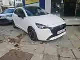 Mazda 2 2023 photo 3