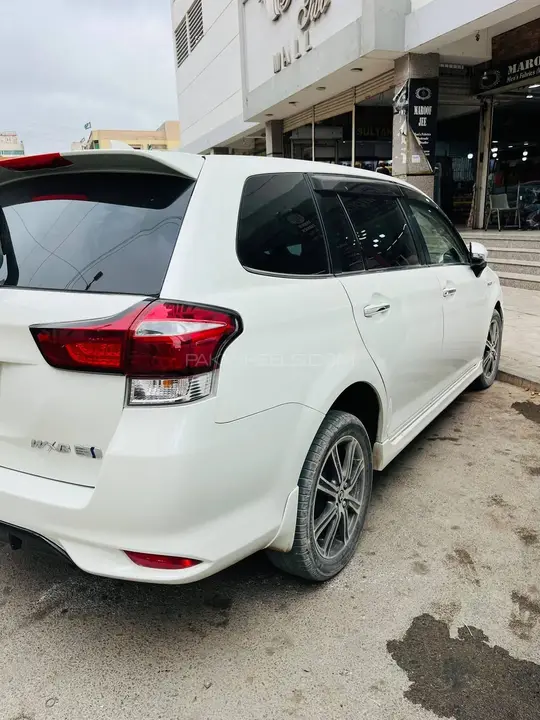Toyota Corolla Fielder