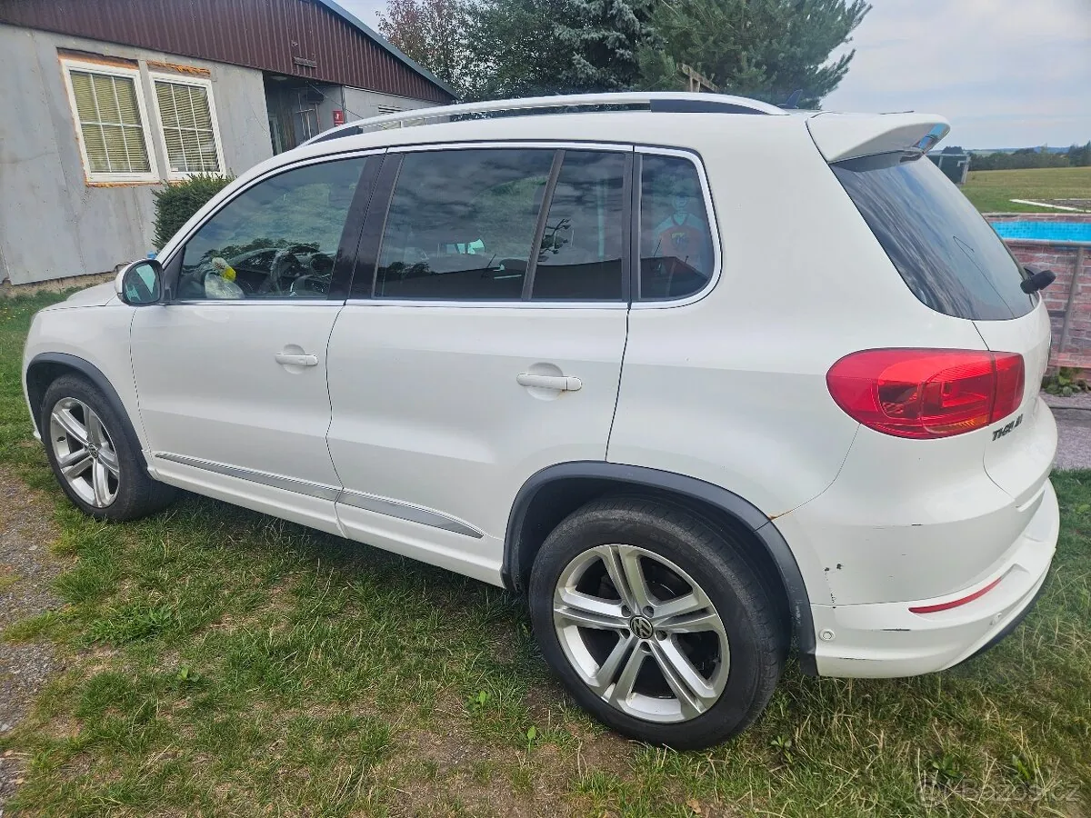 Volkswagen Tiguan 2012 photo 2