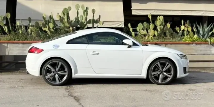 Audi Tt 2016 photo 2