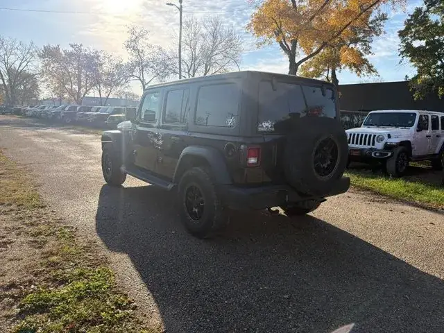 Jeep Wrangler 2023 photo 4