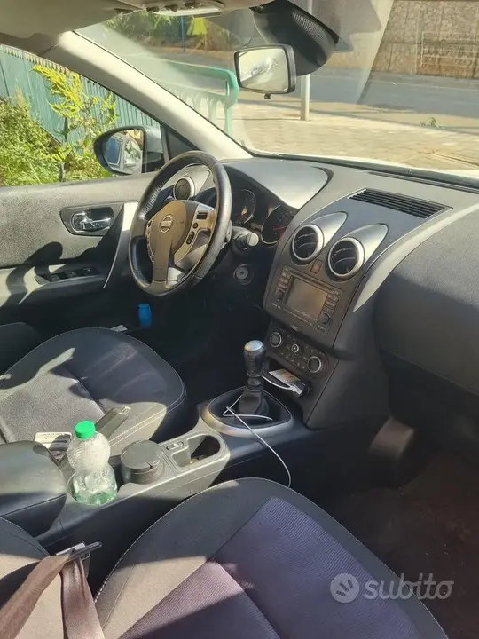 Nissan Qashqai 2012 photo 2