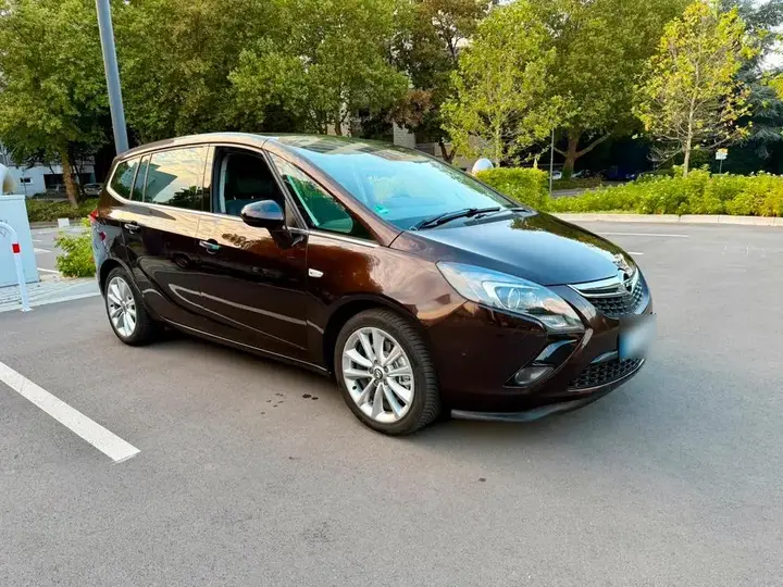 Opel Zafira Tourer