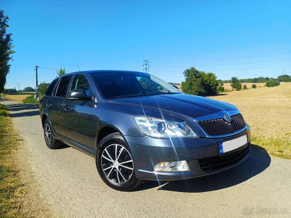 Skoda Octavia 2009 photo 3