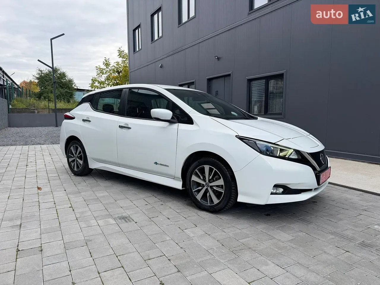 Nissan Leaf 2019 photo 3