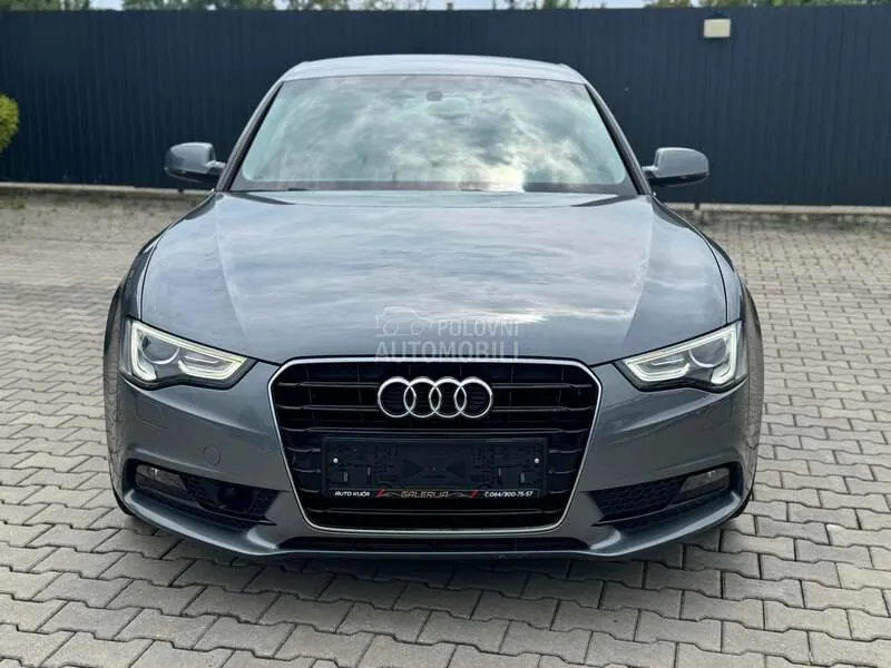 Audi A5 2011 photo 4