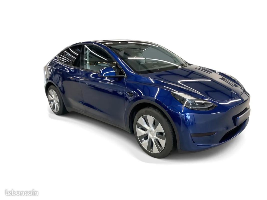 Tesla Model Y 2023 photo 3