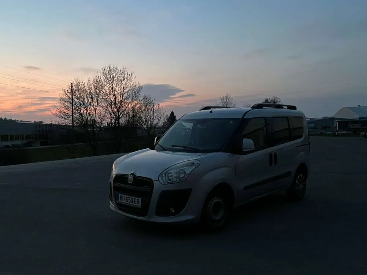 Fiat Doblò 2010 photo 2
