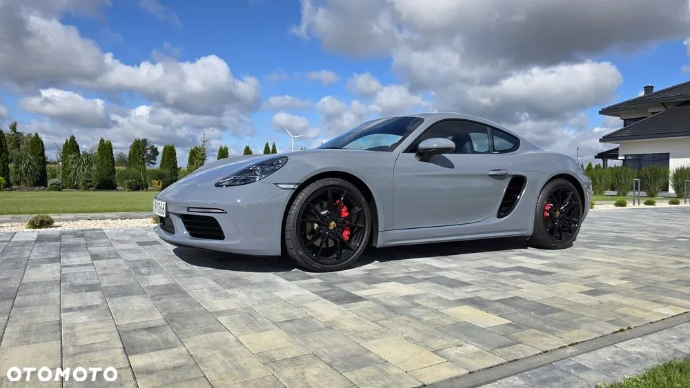 Porsche 718 Cayman