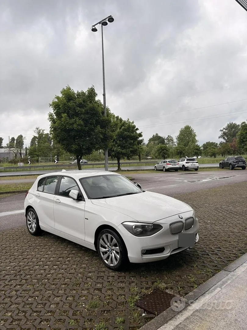 BMW 118D 2011 photo 3