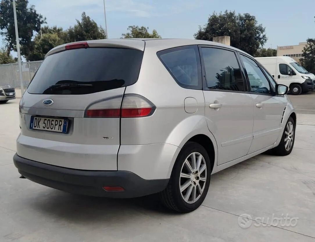 Ford S-Max 2007 photo 3