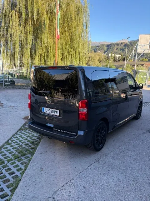 Opel Zafira 2025 photo 3