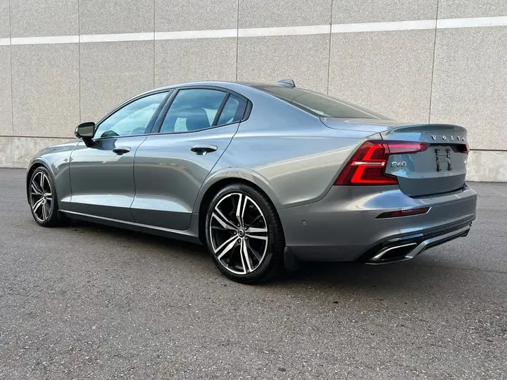 Volvo S60 2019 photo 2