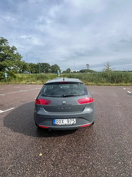 Seat Leon 2011 photo 4