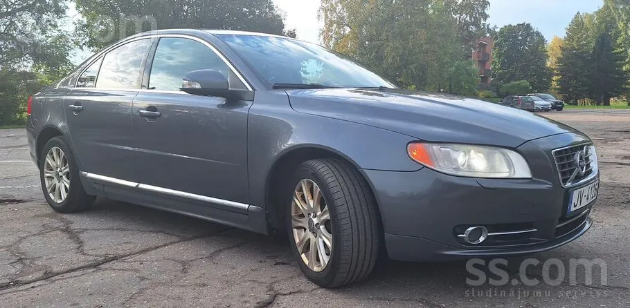 Volvo S80 2010 photo 2