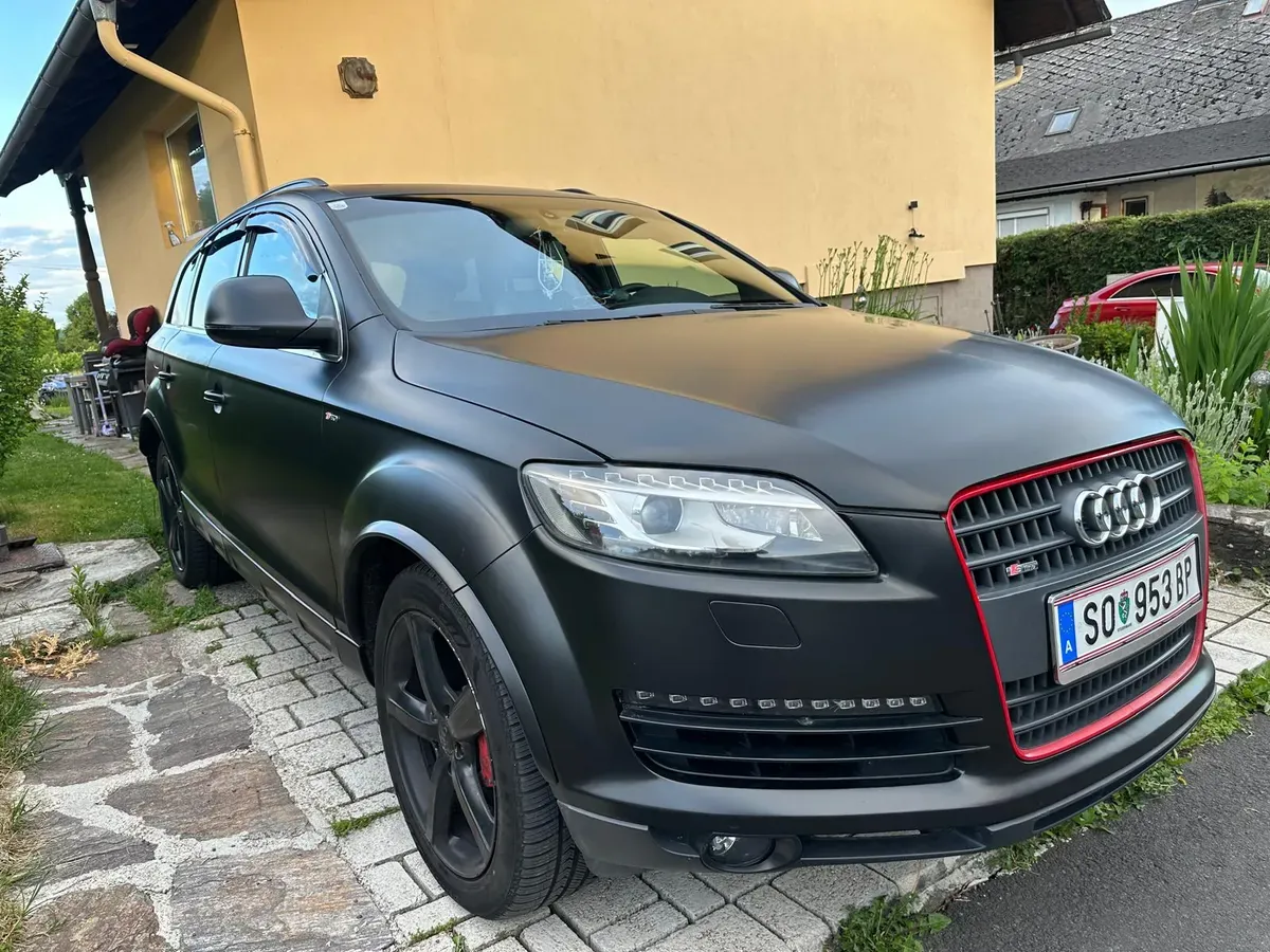 Audi Q7 2010 photo 3