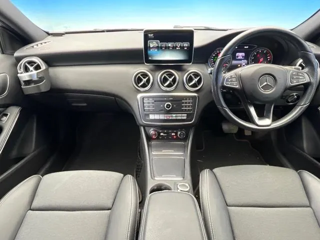 Mercedes-Benz A-Class 2016 photo 2