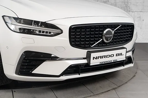 Volvo V90 2024 photo 2