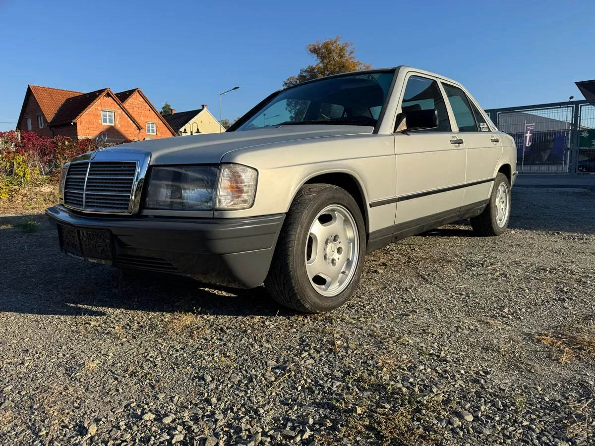 Mercedes-Benz 190