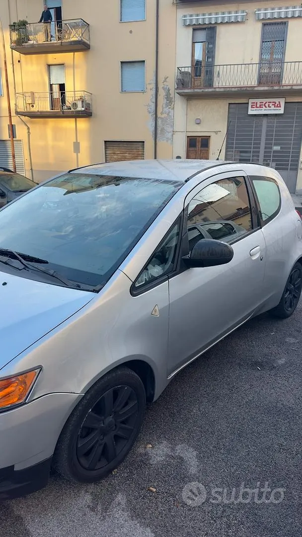 Mitsubishi Colt 2010 photo 3